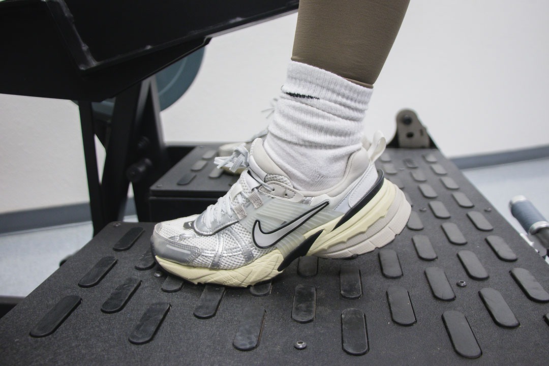 Commercial Grade Belt Squat for Gym, profesional use, heavy duty adjustable foot plate foot plate