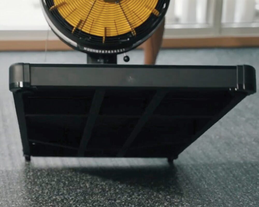 AirSkiier Machine handle adjsutable, nonslip base