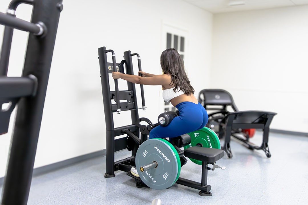 Glute Zone Commercial Hip Thrust machine Standing for gyms 2