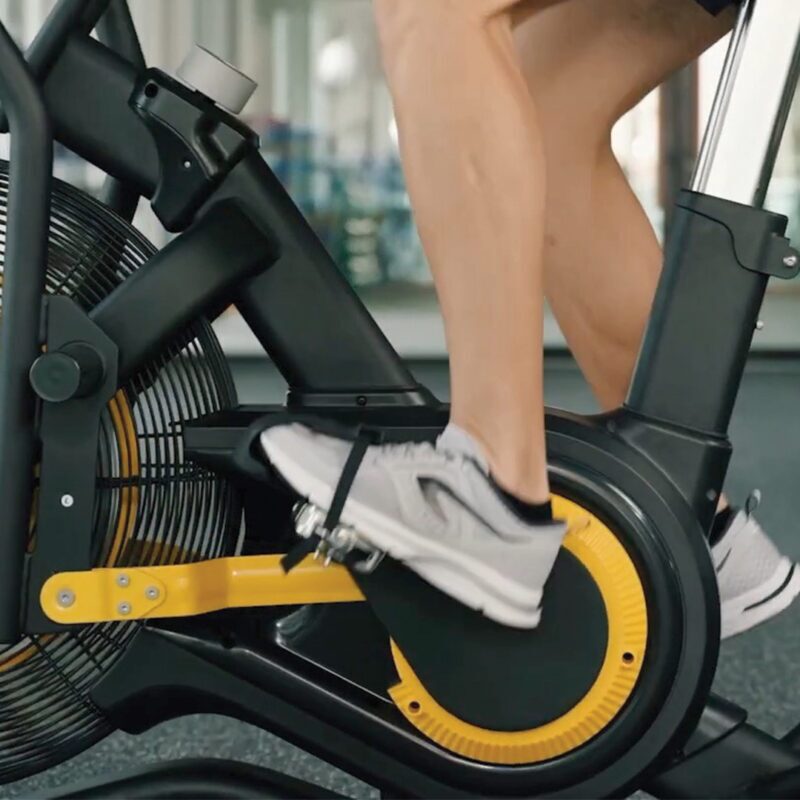 Hyperon Air Bike for high intensity training like HYROX secure strap pedals